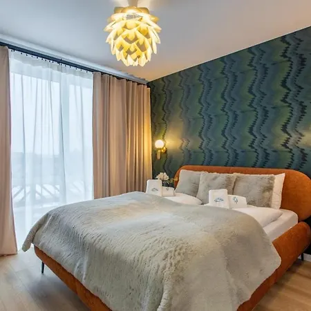 Apartment Invest Ul Zeromskiego 15b 5 *