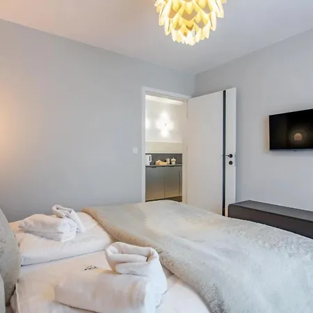 Apartment Invest Ul Zeromskiego 15b 5