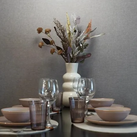 Invest Ul Zeromskiego 15b 5 Apartment *